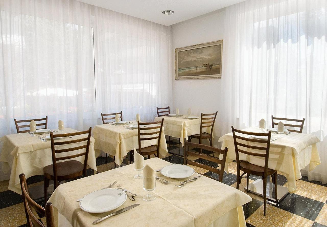 Hotel Belmar Cattolica Exterior photo